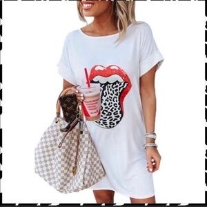 Graphic print T shirt dress
